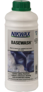 Nikwax Base Wash 1L (средство для стирки термобелья, спортивных костюмов, носков и одежды из синтетических материалов)