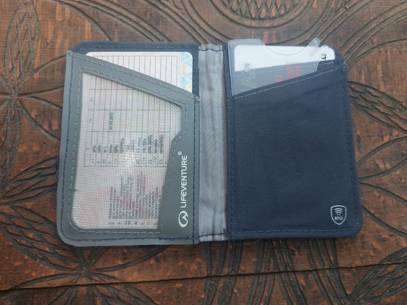 Кошелек Lifeventure RFID Card Wallet